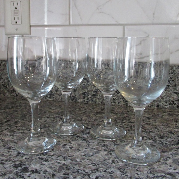 Libbey Stemmed Wine Glasses - Picture 2 of 5